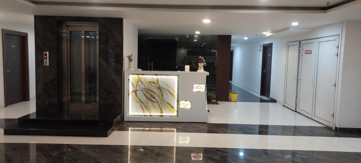 Hotel Ssr Grand Hyderabad Eksteriør billede