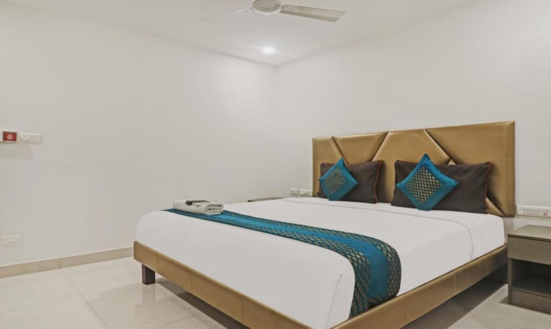 Hotel Ssr Grand Hyderabad Eksteriør billede