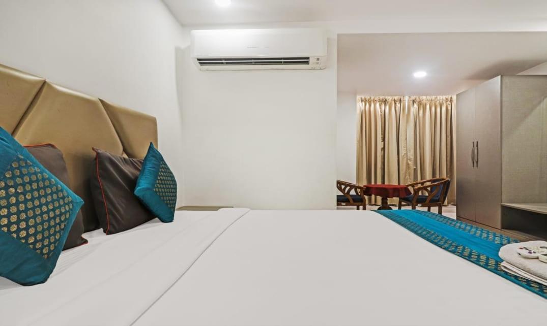 Hotel Ssr Grand Hyderabad Eksteriør billede