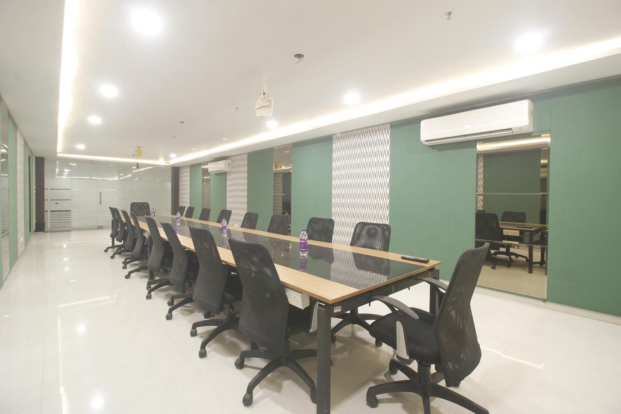 Hotel Ssr Grand Hyderabad Eksteriør billede