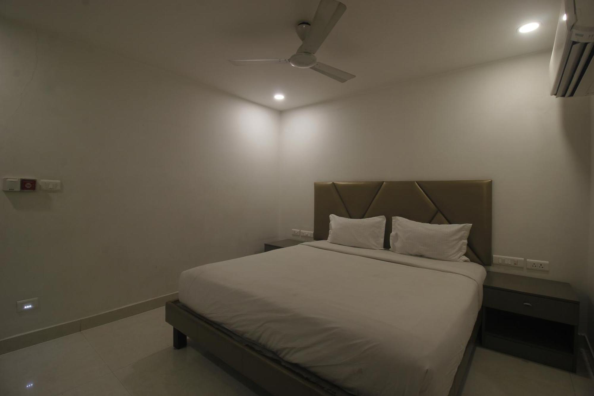 Hotel Ssr Grand Hyderabad Eksteriør billede