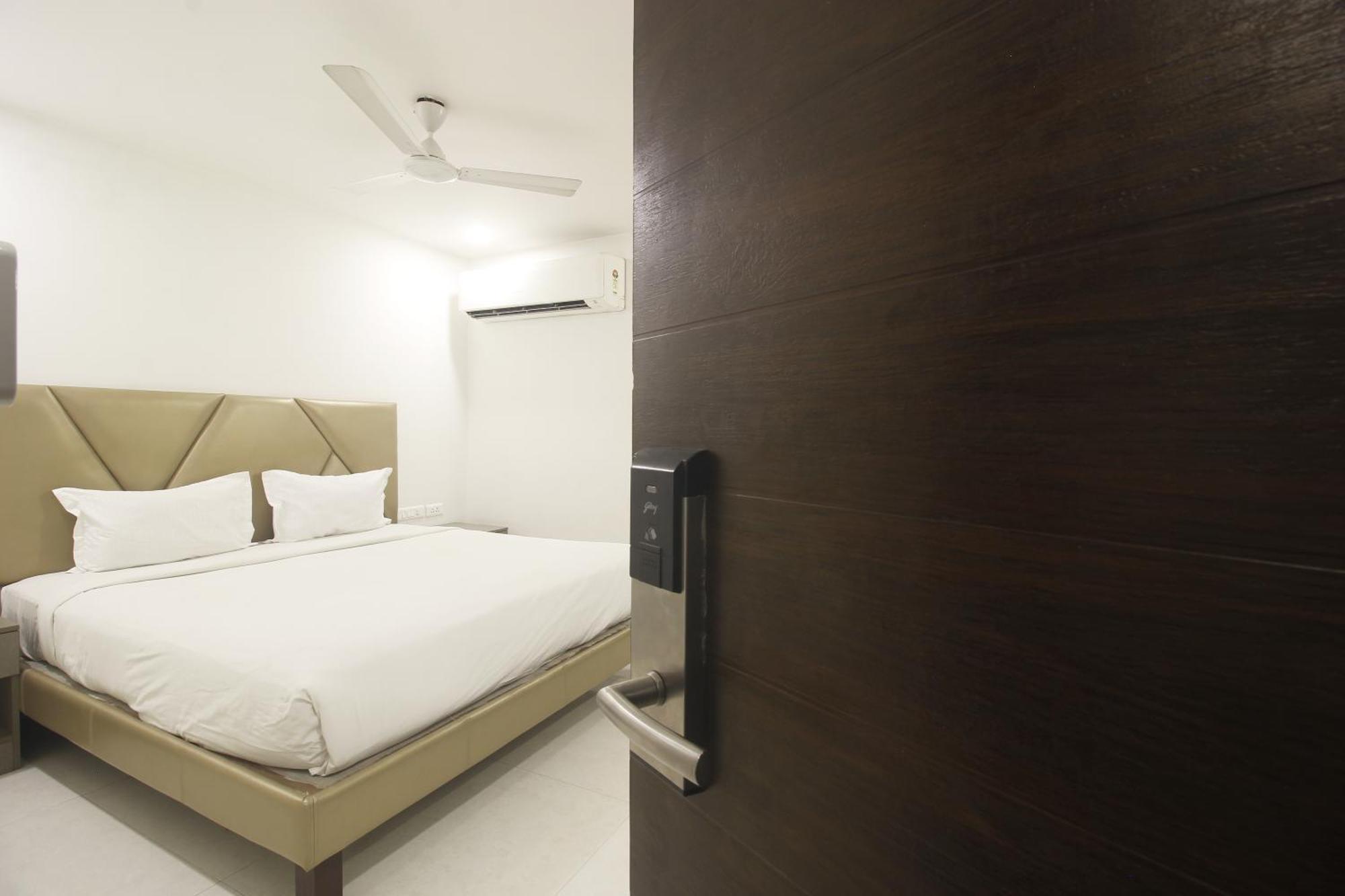 Hotel Ssr Grand Hyderabad Eksteriør billede