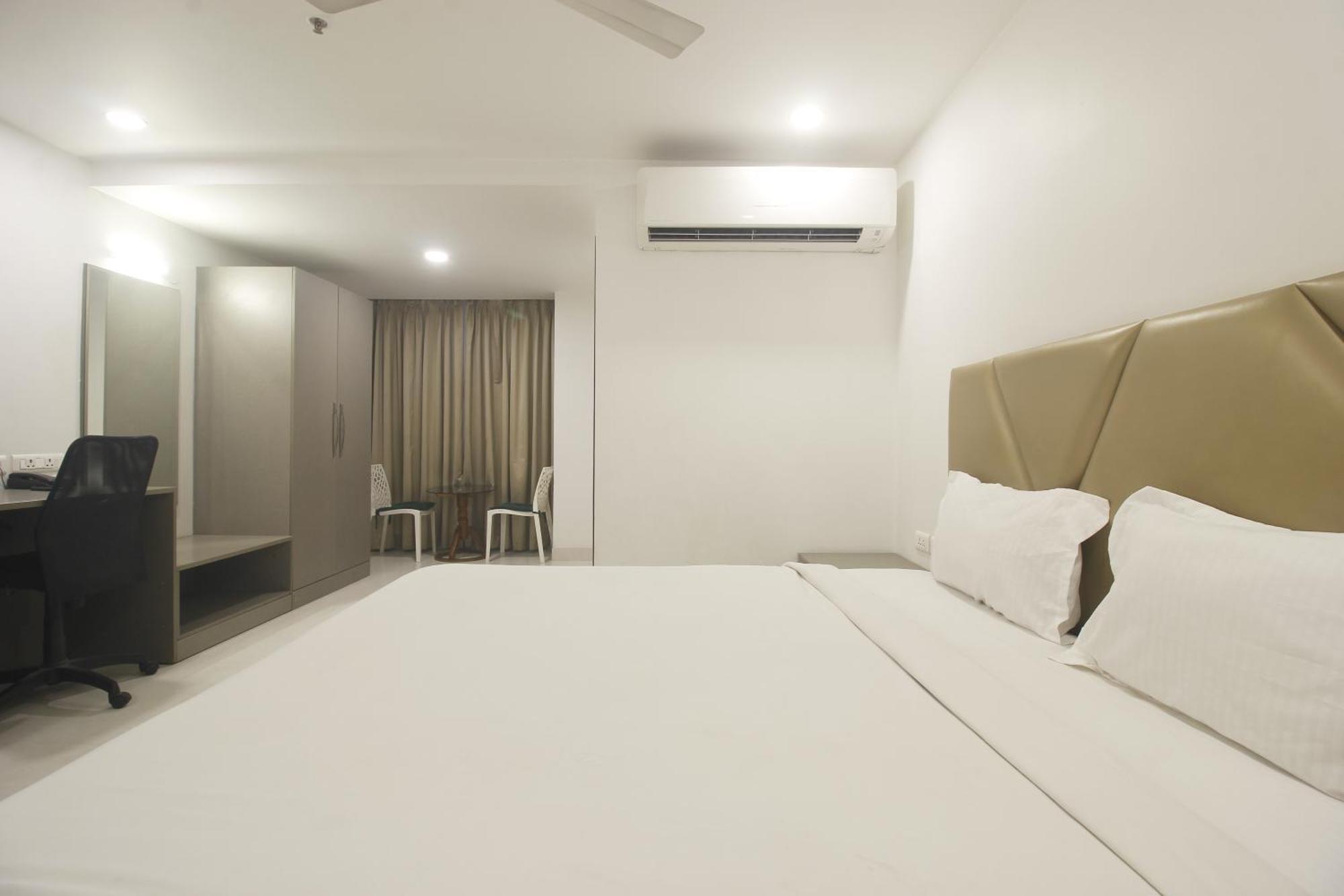 Hotel Ssr Grand Hyderabad Eksteriør billede