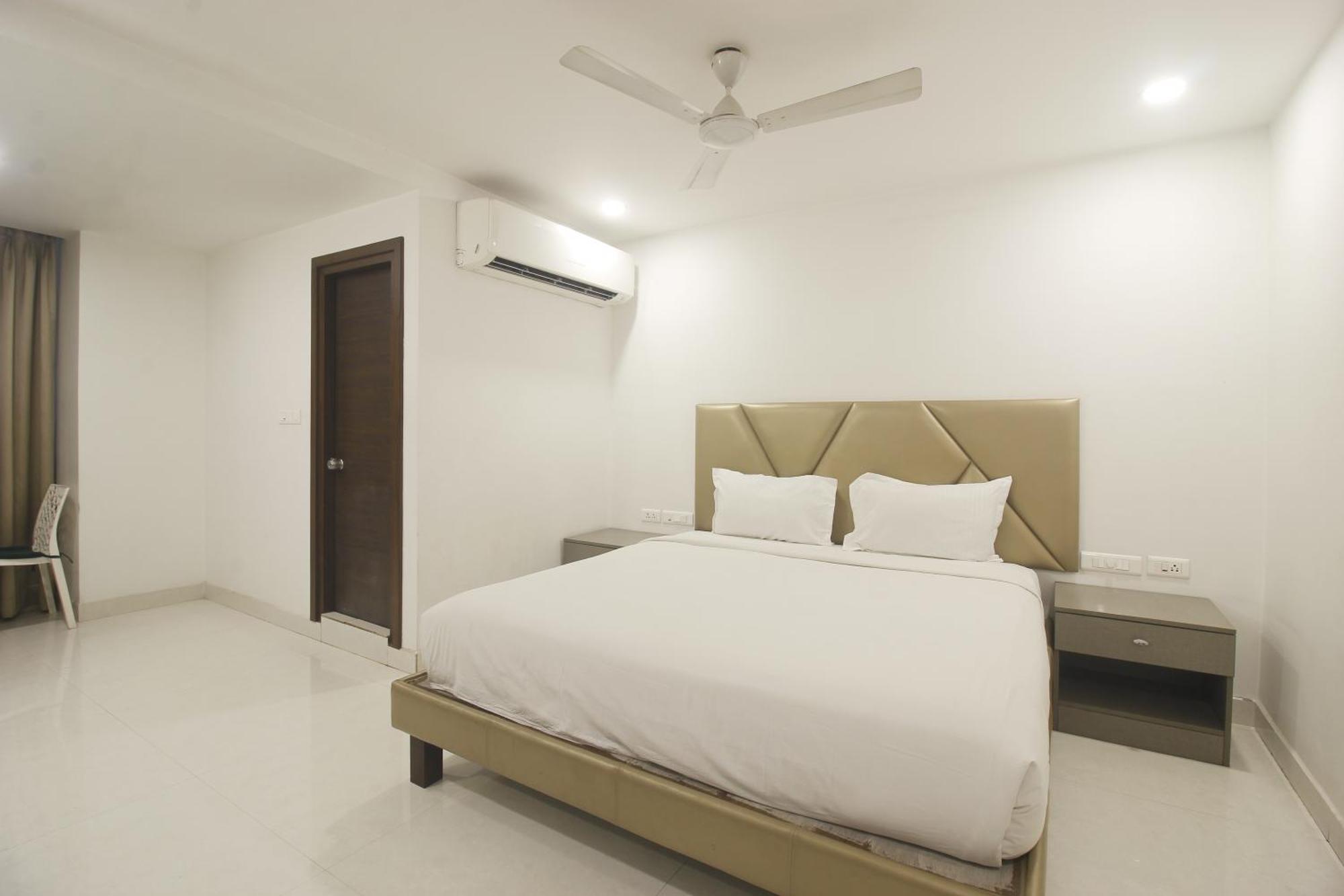 Hotel Ssr Grand Hyderabad Eksteriør billede