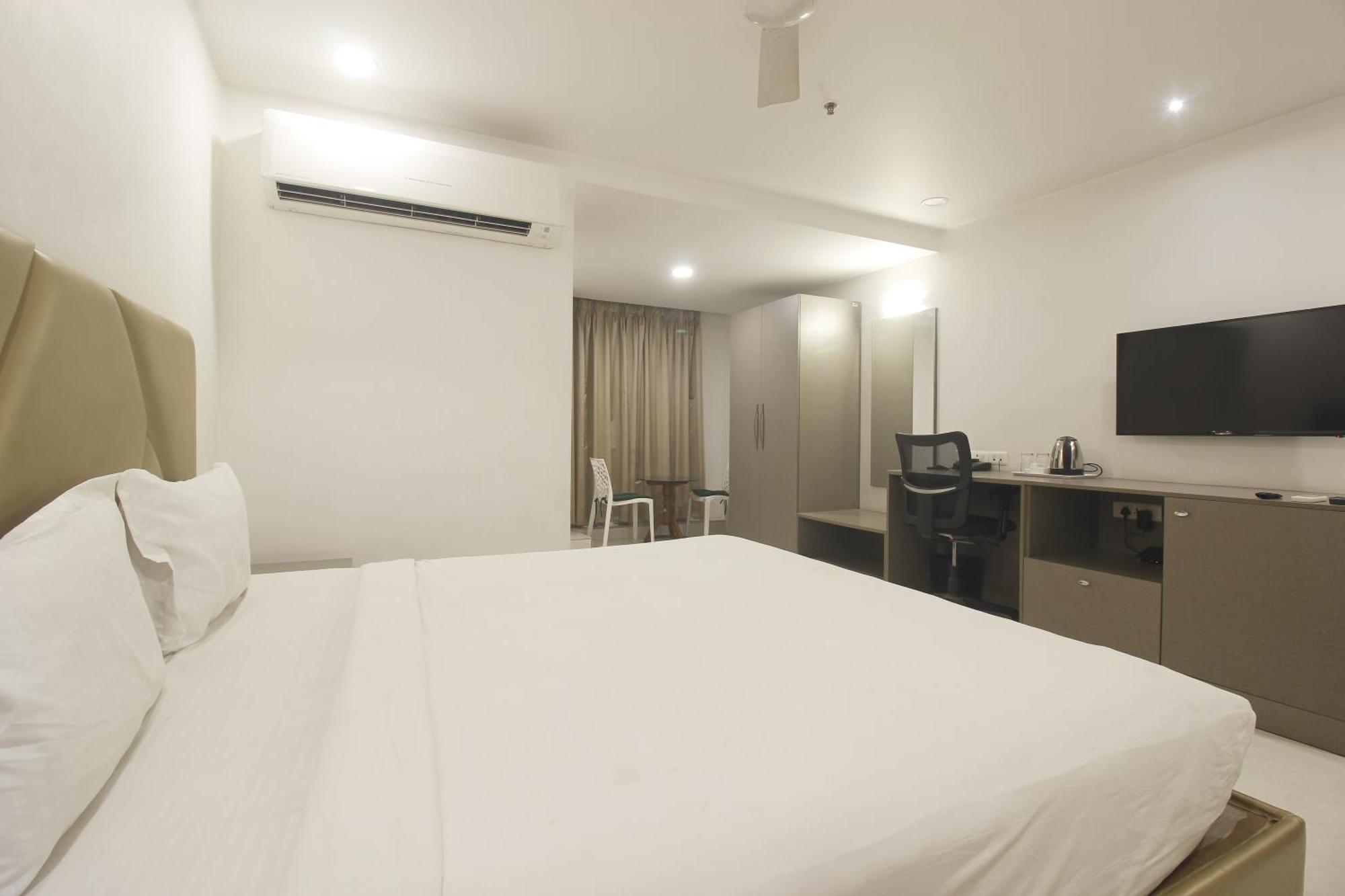 Hotel Ssr Grand Hyderabad Eksteriør billede